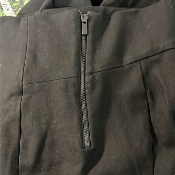 Good American Black Stretch Pants - Picture 14 of 14